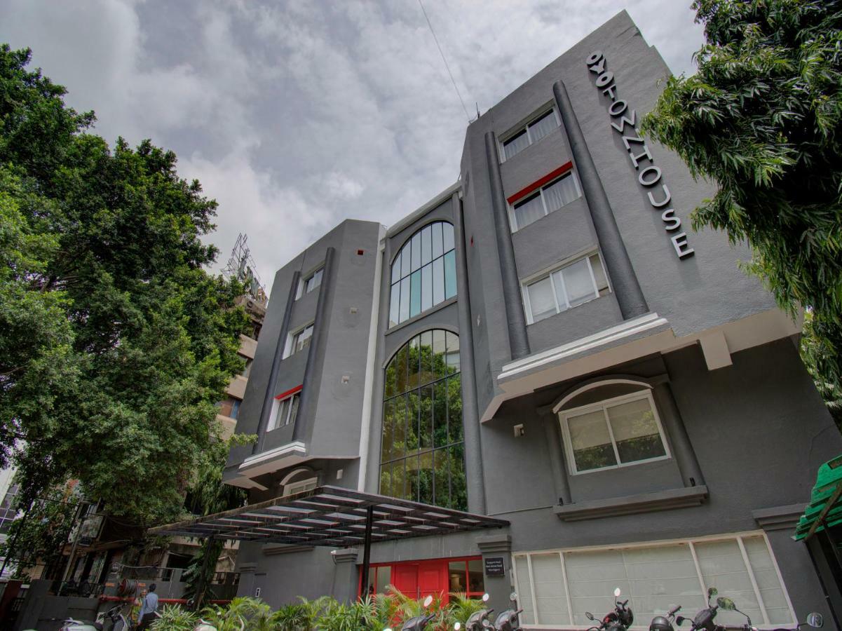 Oyo Townhouse 150 Shreyas Colony Ahmedabad Exterior foto