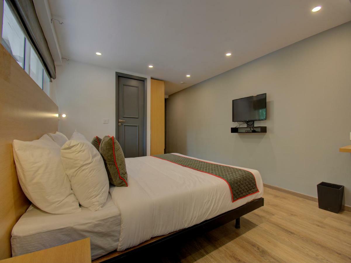 Oyo Townhouse 150 Shreyas Colony Ahmedabad Exterior foto